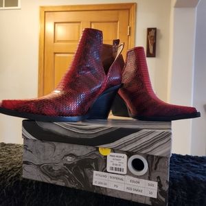 Jeffrey Campbell x Free People Red Snakeskin Heel Ankle Boot-Sz 10